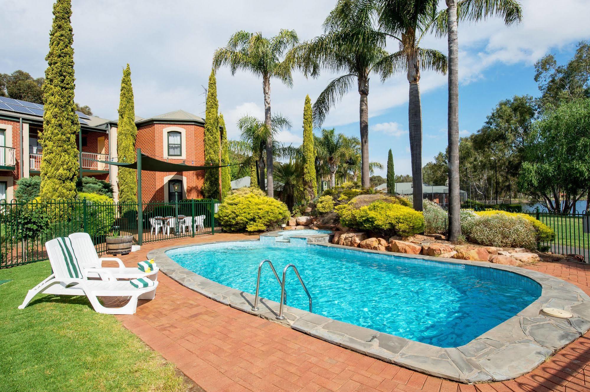 Clare Country Club Ξενοδοχείο Εξωτερικό φωτογραφία